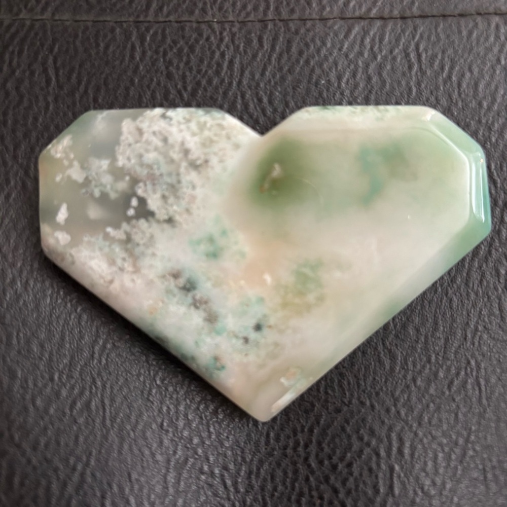 Green Moss Agate Beautiful heart
